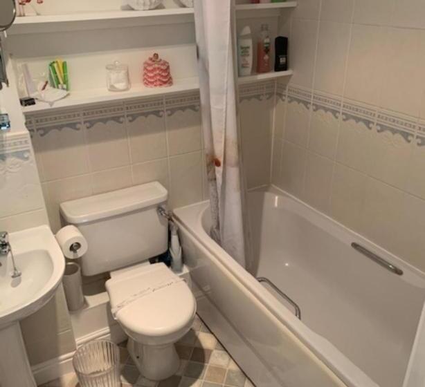 مبيت وإفطار Redwing Rise