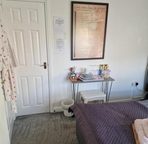 مبيت وإفطار Redwing Rise