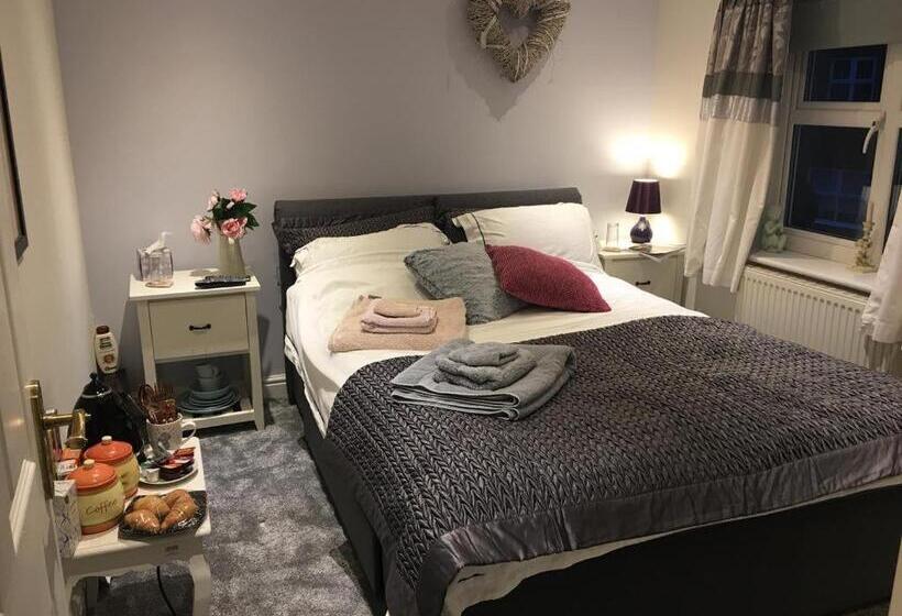 مبيت وإفطار Redwing Rise