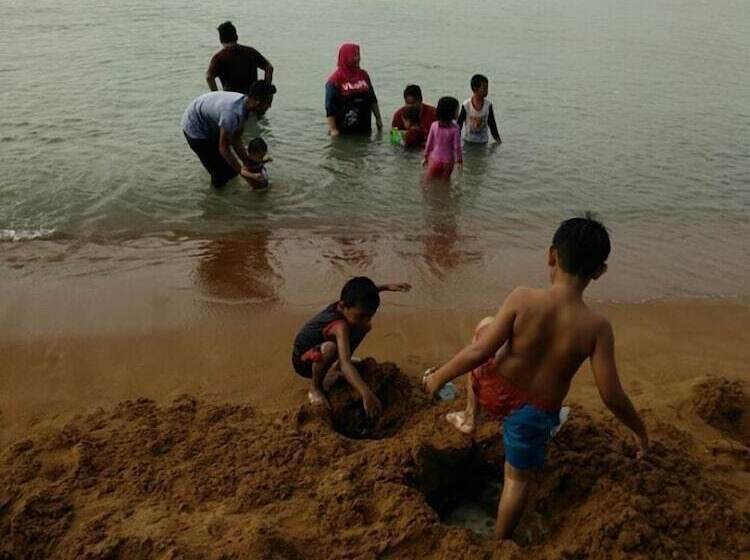 D Pantai Homestay Kuala Sg. Baru