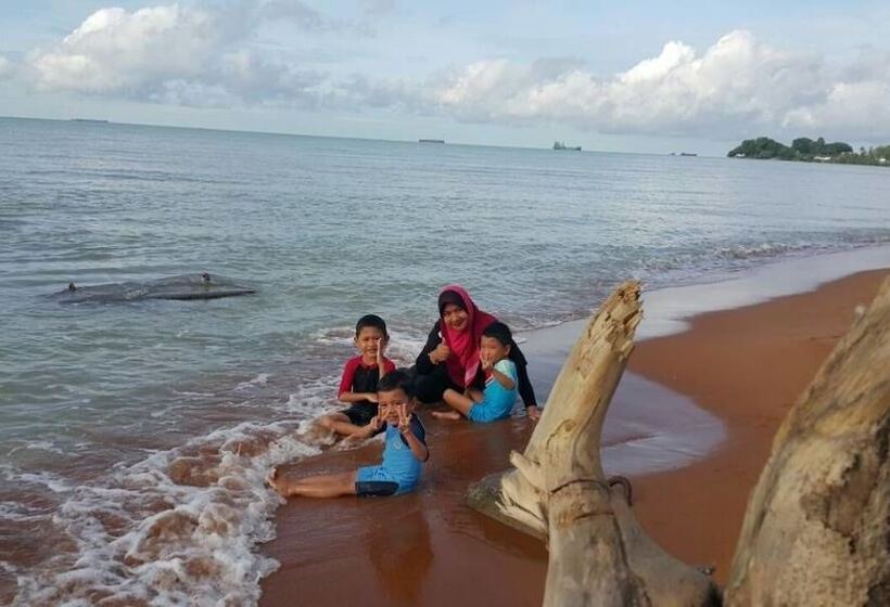D Pantai Homestay Kuala Sg. Baru