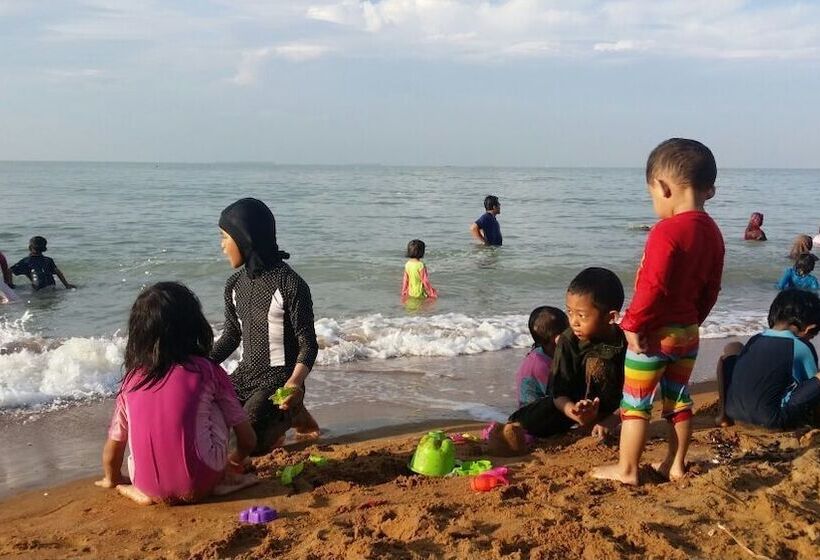 D Pantai Homestay Kuala Sg. Baru