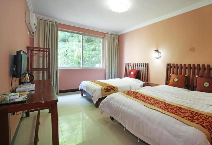Хостел Shan Ju Ge Hotel Yangshuo