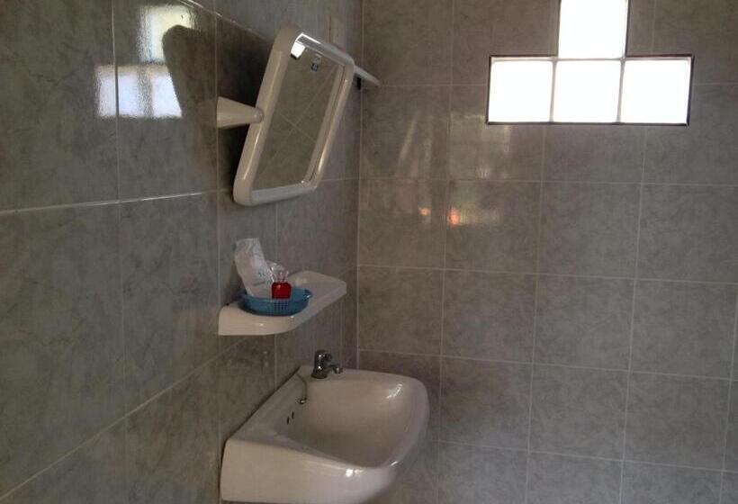 فندق Areeya Resort