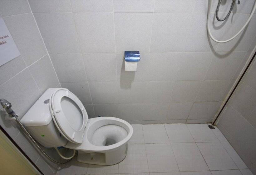 فندق Areeya Resort