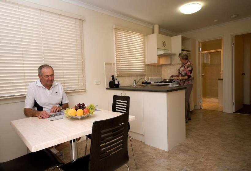 בית מלון כפרי Berri Riverside Holiday Park