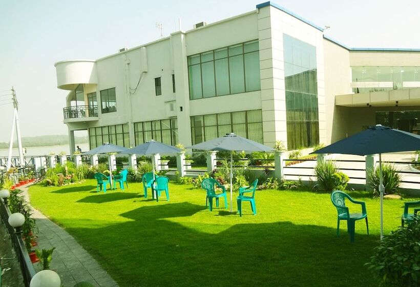 هتل Brisa Marina Cbc Resort