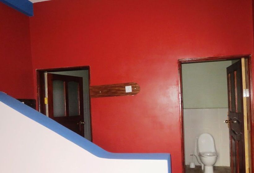 هتل Bunyonyi View Resort