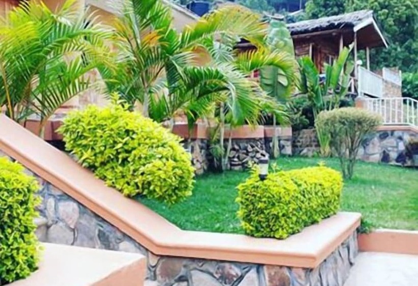 هتل Bunyonyi View Resort