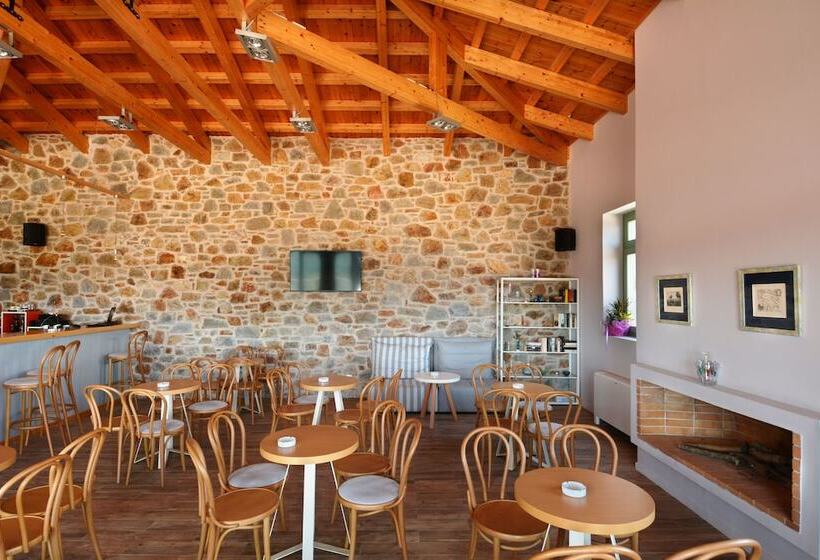 Отель Foresta In Medias Mores