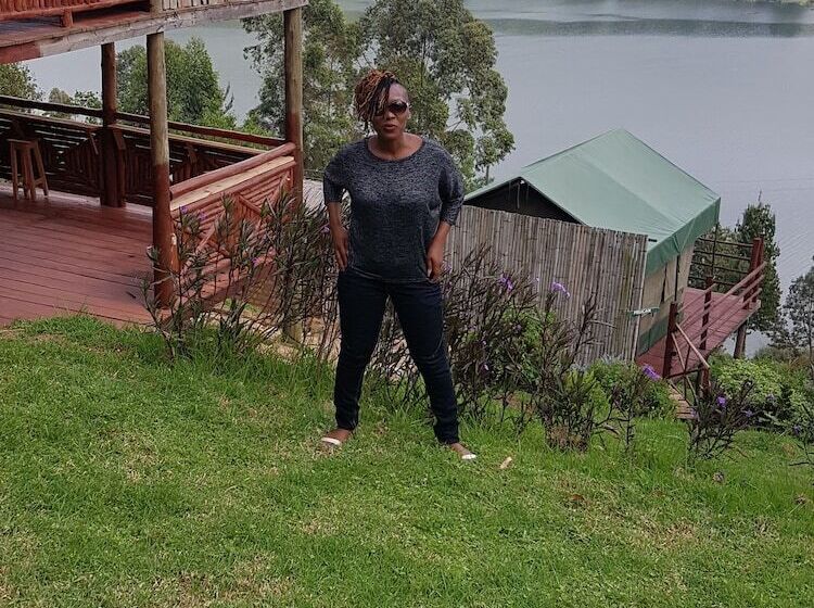 هتل Hawk S Eye Lodge Bunyonyi