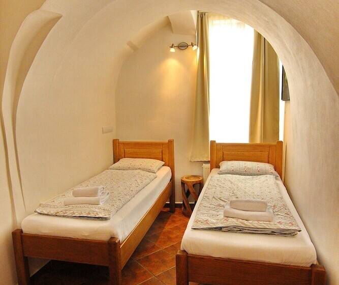 בית מלון כפרי House Of Roses