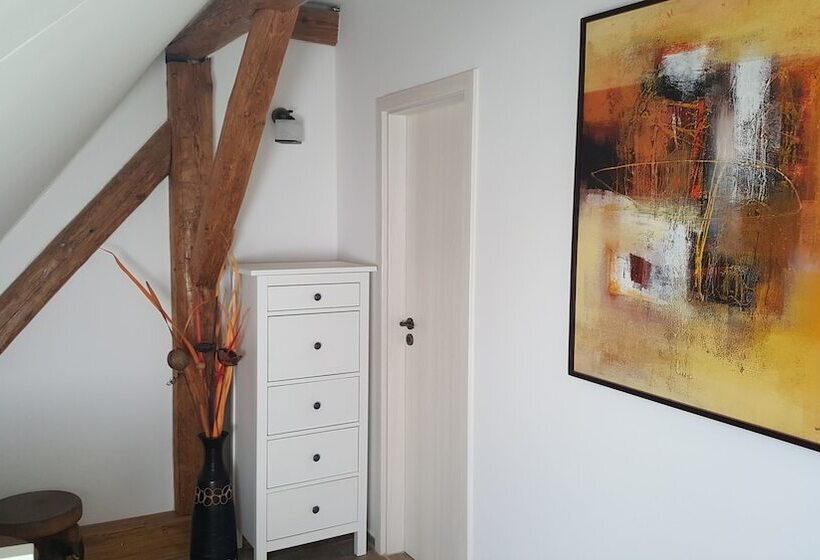 בית מלון כפרי House Of Roses