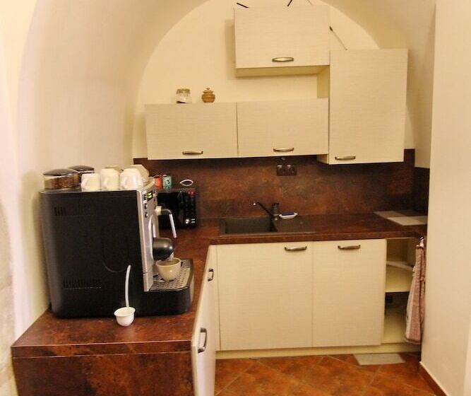 בית מלון כפרי House Of Roses