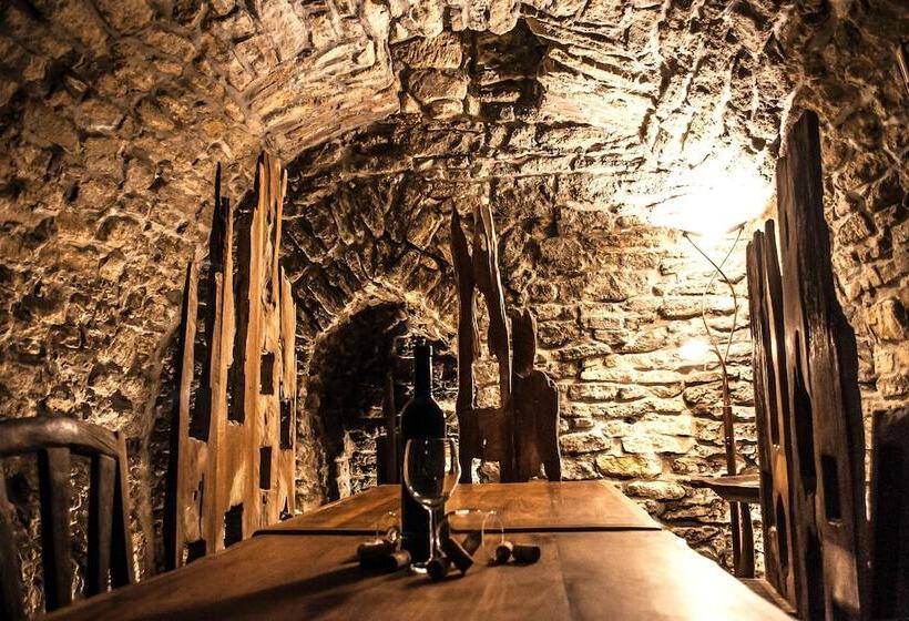 בית מלון כפרי House Of Roses