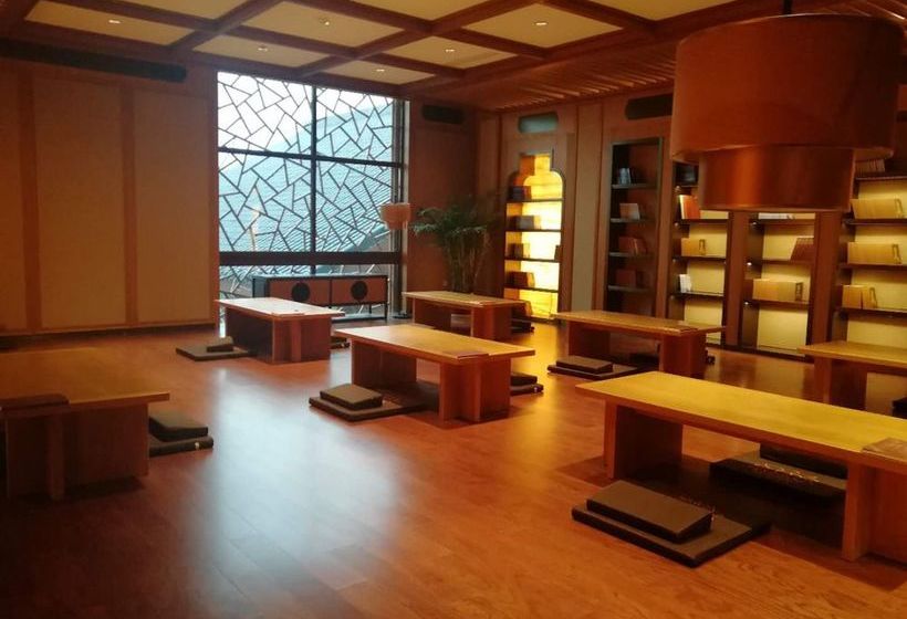 בית מלון כפרי Jiuhuashan Rongxi Manor Hot Spring