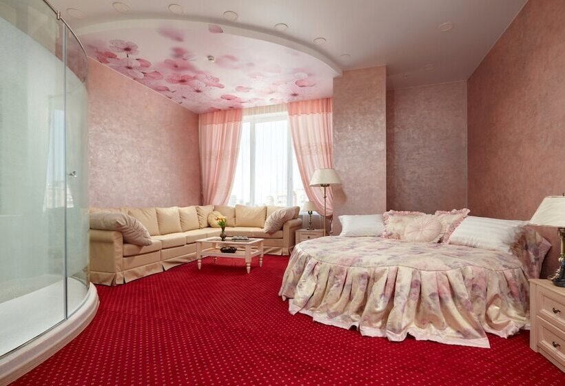 ホテル Kapitolinn