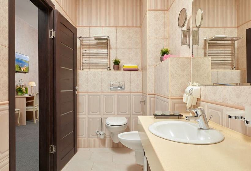 ホテル Kapitolinn