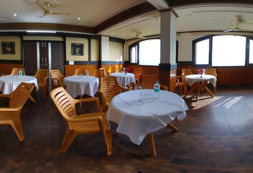 Hotel Kasang Regency Hill Resort