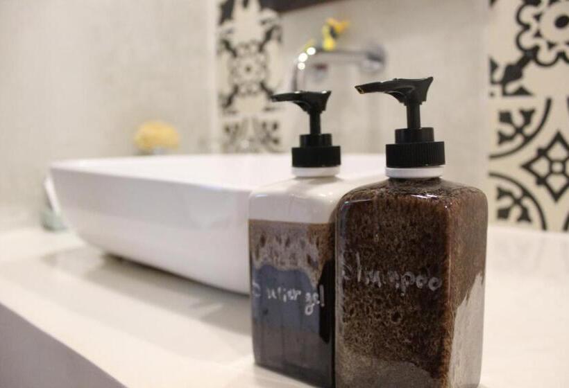 فندق Koh Ngai Paradise Beach