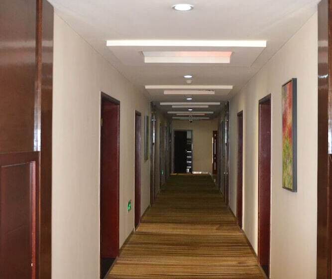 Kololo Courts Hotel And Restaurant Kampala