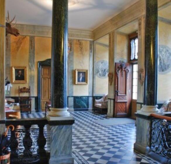 ホテル Kronovalls Vinslott