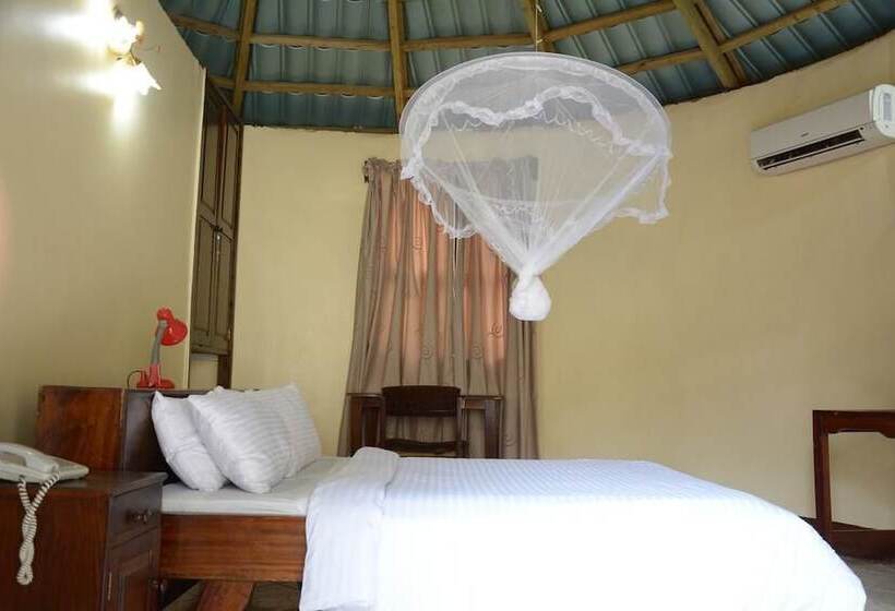 בית מלון כפרי Mahale Classic Lodge