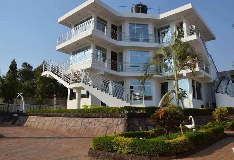 בית מלון כפרי Mahale Classic Lodge