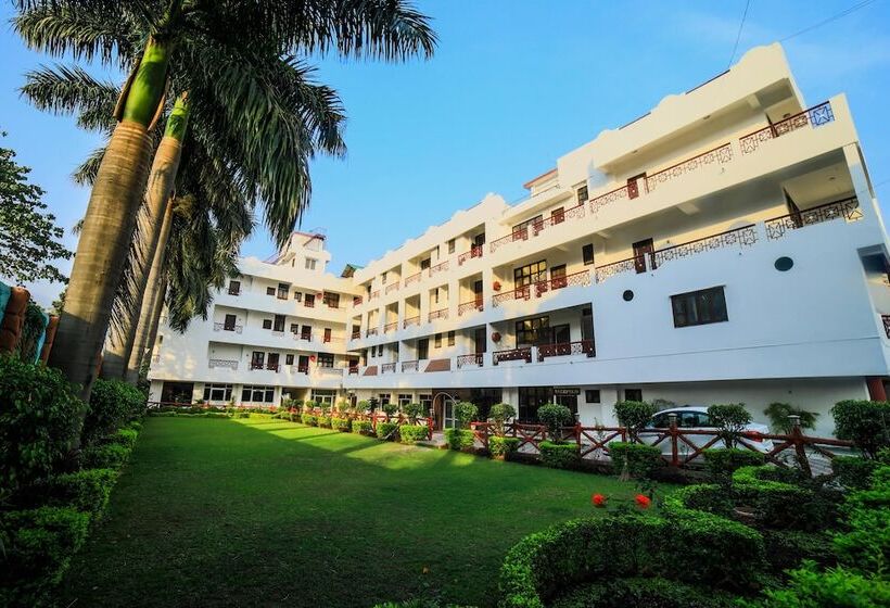 Отель Neeraj Bhawan