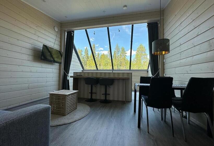 Отель Northern Lights Village Pyhä
