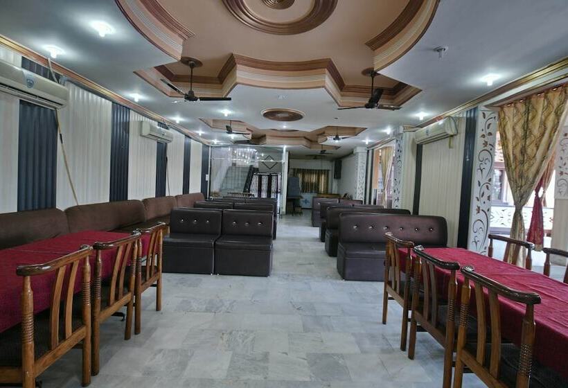 Super Hotel O Mehfil