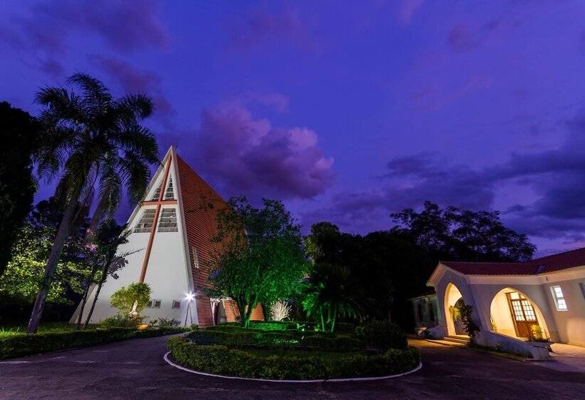 酒店 Sagrados Corações