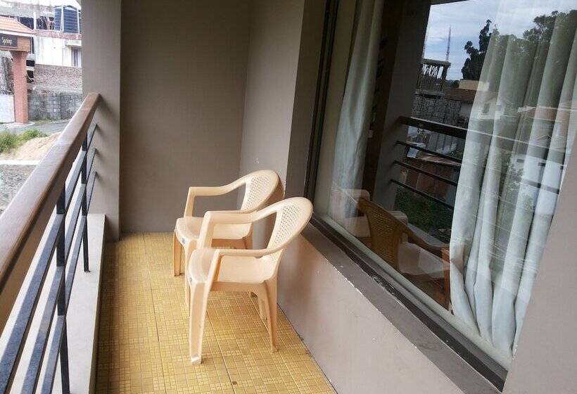 호텔 Raahat Inn Kodaikanal