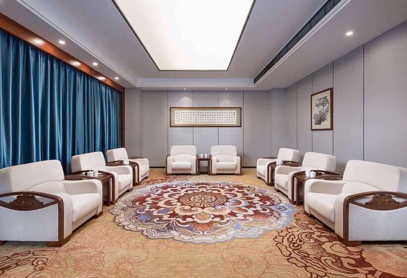 호텔 Ramada Plaza Yueyang Linxiang