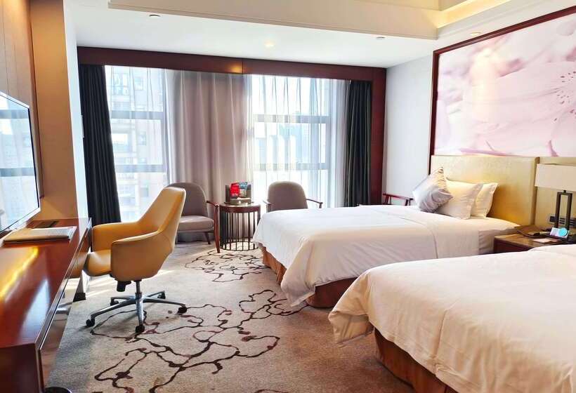 호텔 Ramada Plaza Yueyang Linxiang