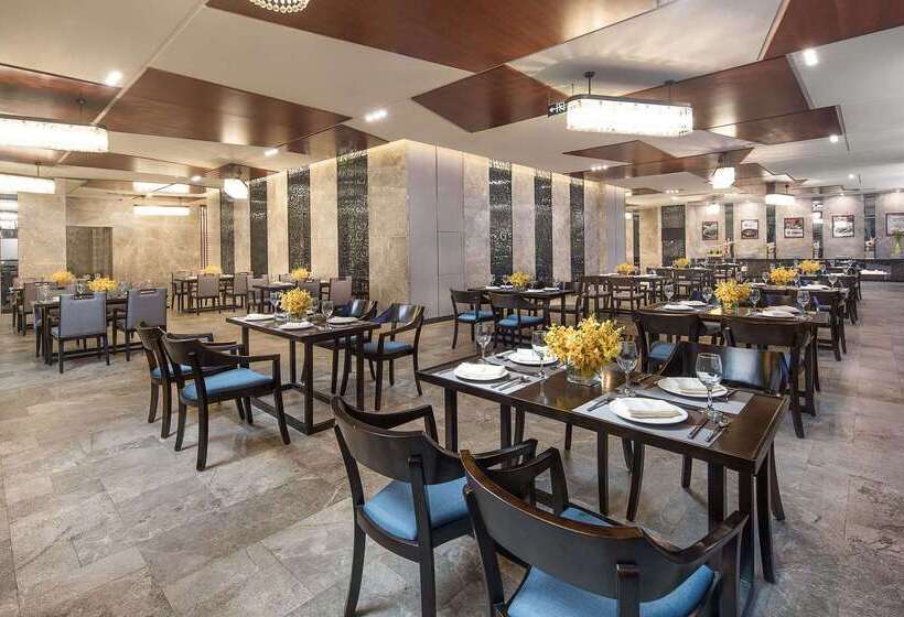 호텔 Ramada Plaza Yueyang Linxiang