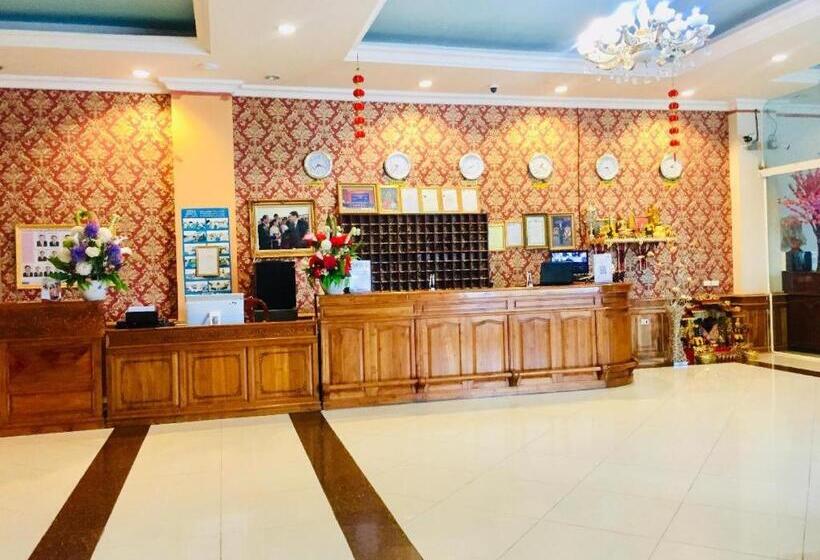 Отель Roung Nakhone Vang Vieng