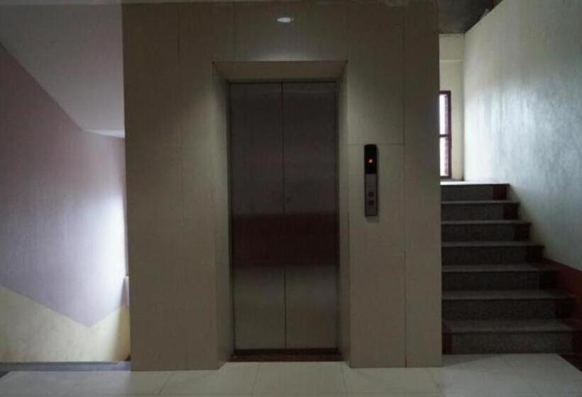 Отель Roung Nakhone Vang Vieng