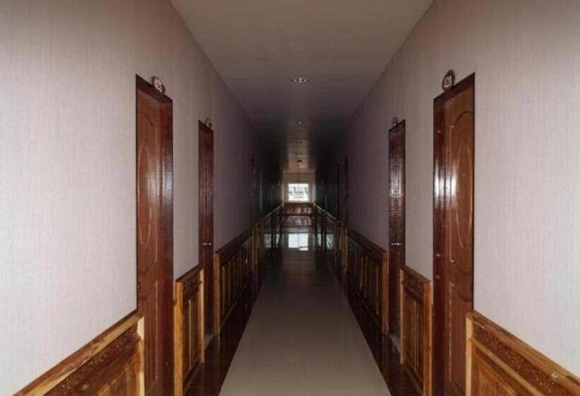 هتل Roung Nakhone Vang Vieng