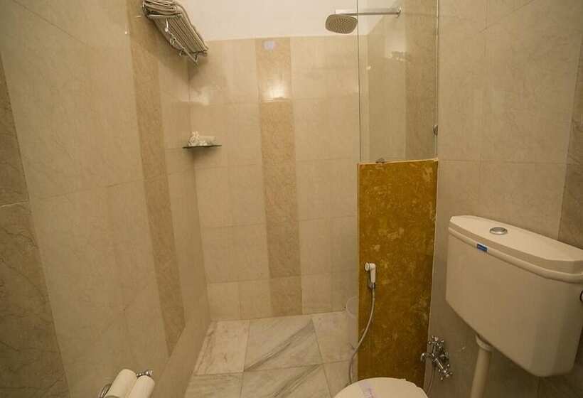 فندق The Mama S Resort & Camp