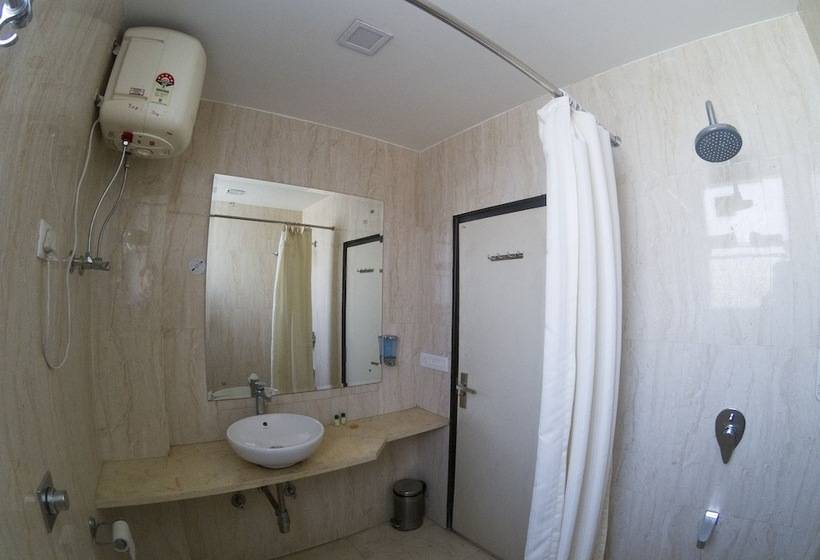 Отель The Orion Gopal Bhawan