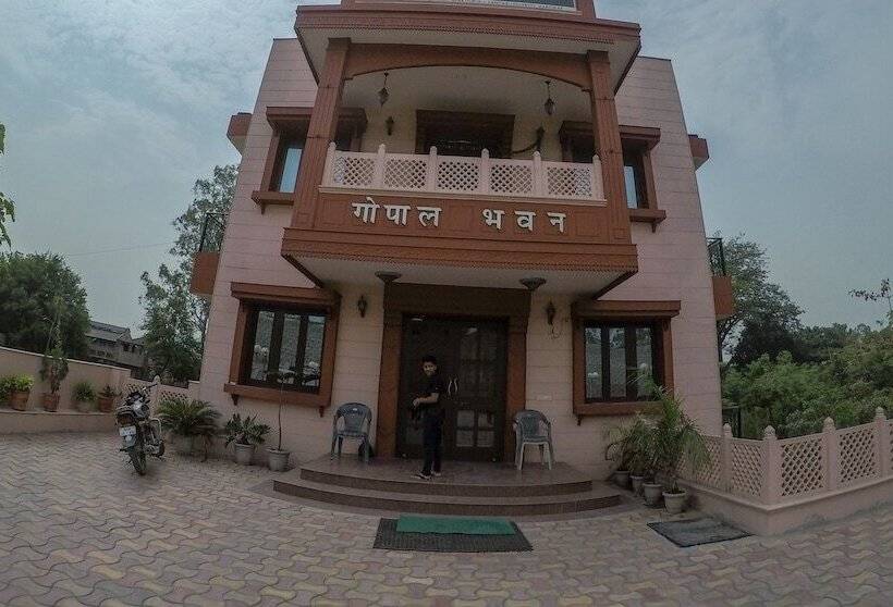 Отель The Orion Gopal Bhawan