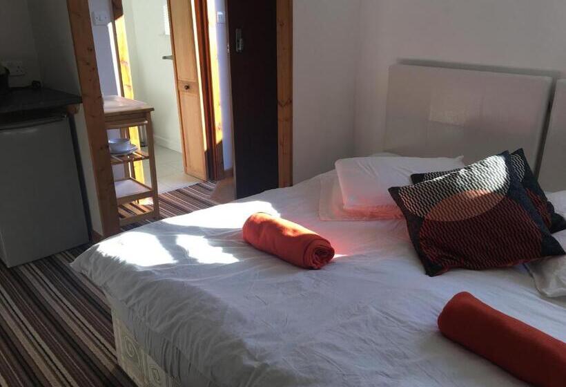 فندق Woodland Lodge