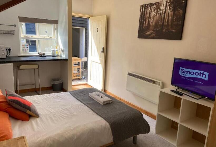 فندق Woodland Lodge