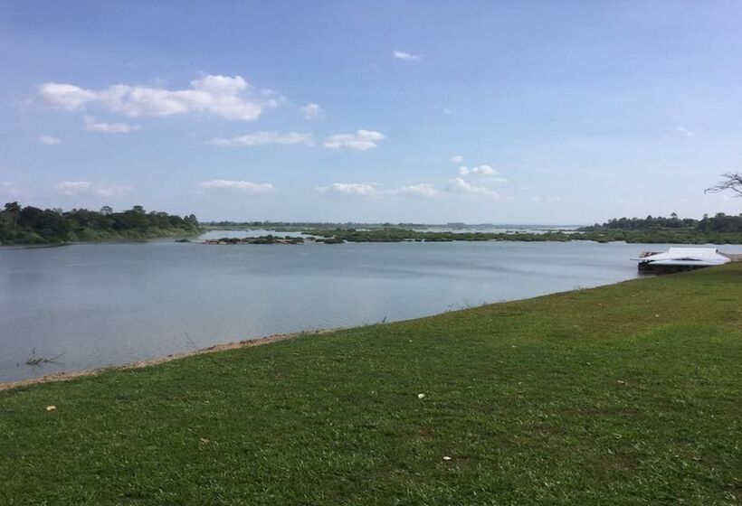 בית מלון כפרי Wopakok