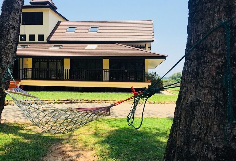 בית מלון כפרי Wopakok