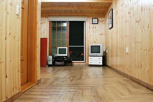 Yangsan Poonghodae Pension