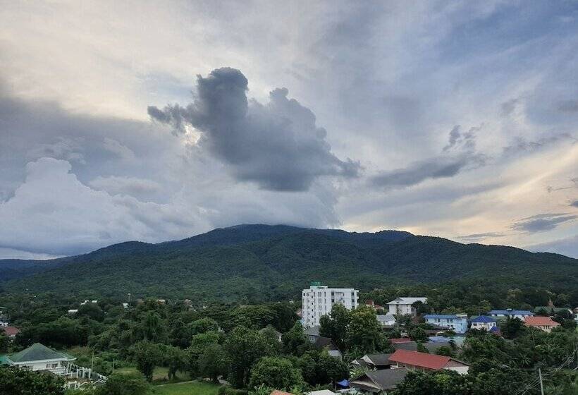 酒店 Zzz Crest Chiang Mai