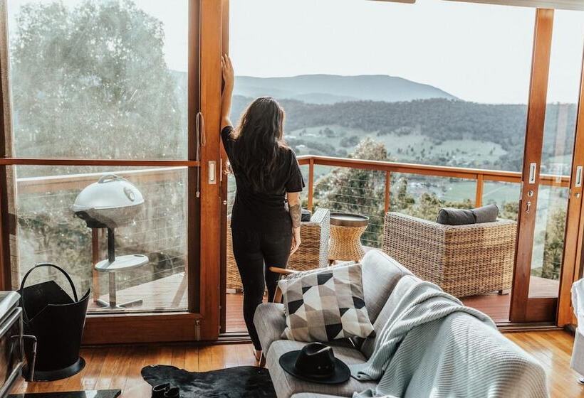 Kangaroo Ridge Retreat