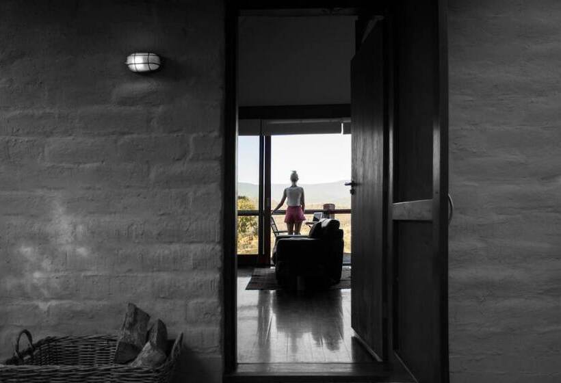 Kangaroo Ridge Retreat